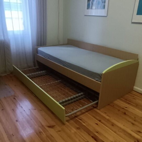 Children's bed with pull-out second bed like new, all wood, 1.96x0.95m