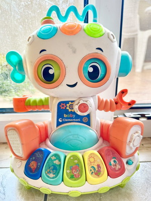 Baby Clementoni бебешки робот като нов с образователни дейности