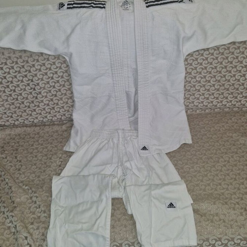Adidas Judo Training J500 Uniform Size 140 Like New