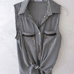 Sleeveless top S/M