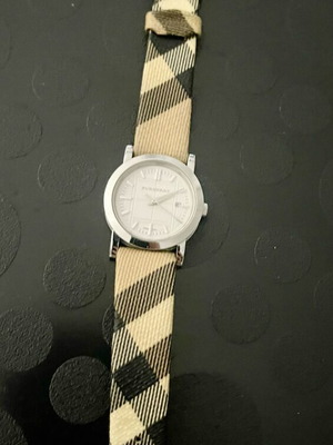 Ρολόι Burberry γυναικείο μεταχειρισμένο, μπεζ