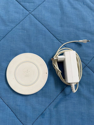 Belkin wireless charging pad used