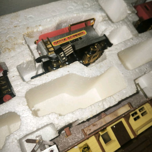 Vintage Goldlok Western Express battery-operated toy train set new