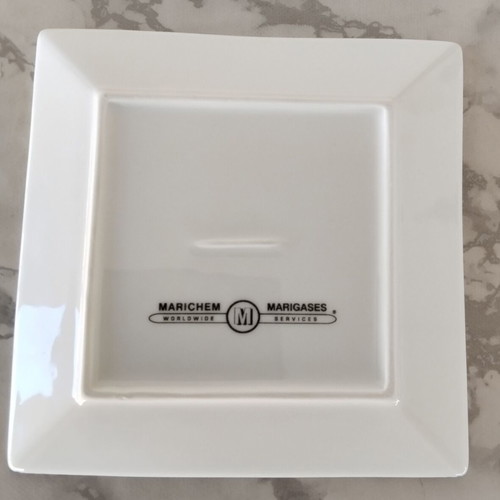 Alekos Fassianos Collectible Porcelain Plate Marichem Marigases like new