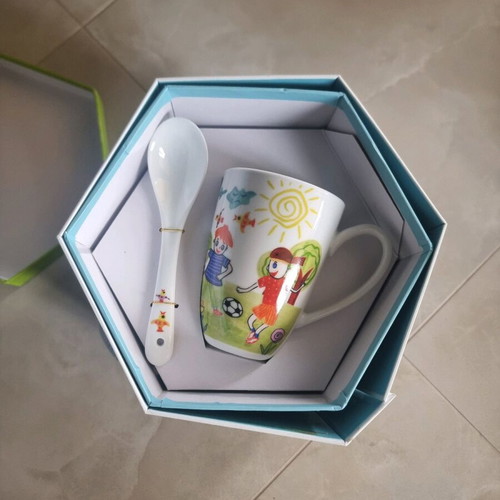 Children's porcelain dinner set 5 pcs new, suitable for gift