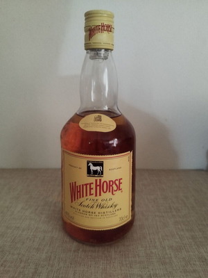 White Horse Scotch Whisky sealed, 700ml, no box, 10 years old