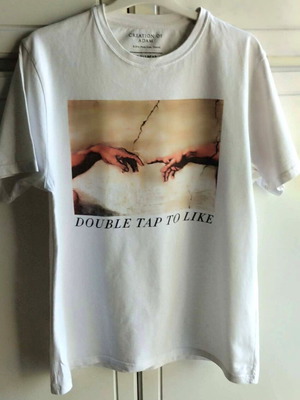 Pull & Bear T-shirt Large with Double Tap to Like print, like new