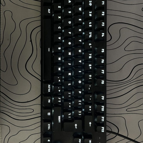 Logitec G G413 TKL SE Gaming Mechanical Keyboard like new with brown switches