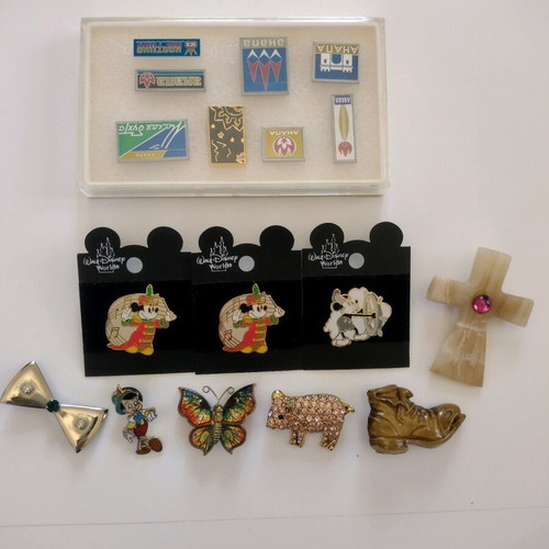 Various pins like new, all together
