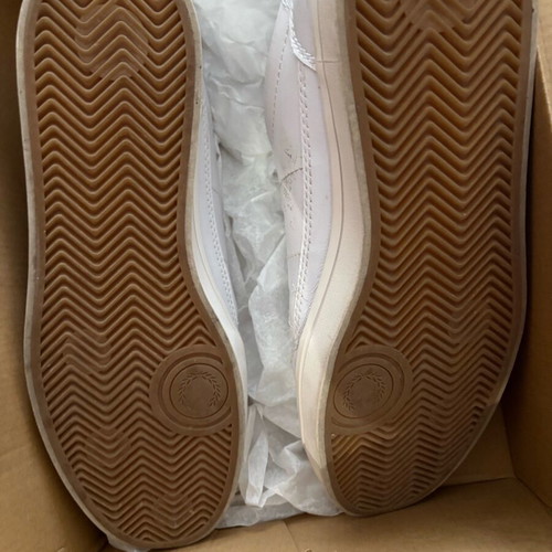 Fred Perry leather shoes used with visible wear, size 43, white