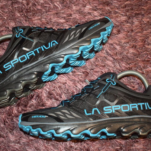 La Sportiva Helios RS men's sports shoes new, size 44.5, black and blue