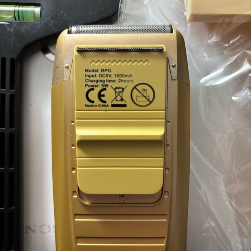Barber tools like new, 2 Flat Top, Caliber shaver, Kemei trimmer