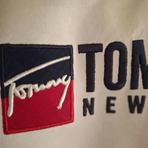 Tommy Hilfiger Cropped Shirt like new, white and blue