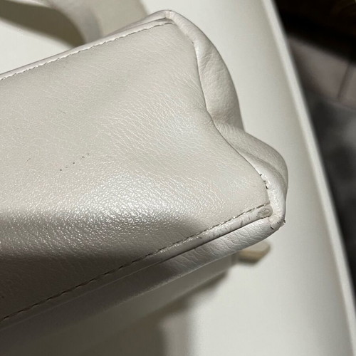 Valentino bag used, white, with two straps for crossbody and shoulder