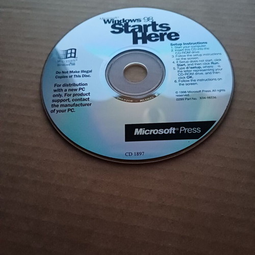 Microsoft Windows 98 Starts Here CD like new