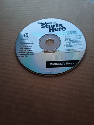 Microsoft Windows 98 Starts Here CD like new