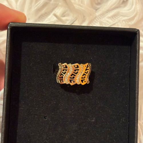 Handmade ring new, gold color surgical steel