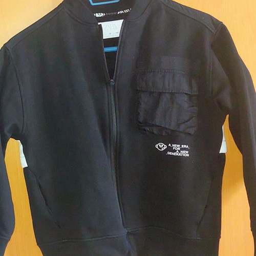 Zara zip-up jacket like new, size 140 cm, black