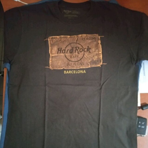 Hard Rock Cafe Barcelona t-shirt like new, brown, size M