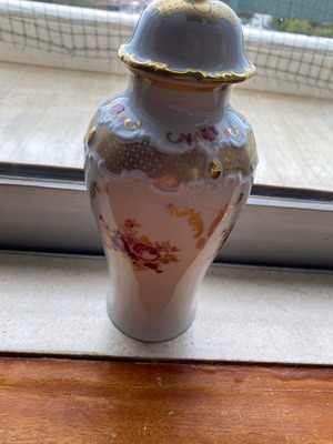 German porcelain vase with gold used, Wallendorf 1764, height 24 cm