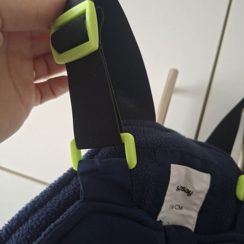 Ski pants salopette like new, size 116, warm with fluorescent straps