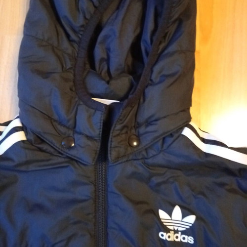 Adidas kids jacket 152cm 11-12 years with hood like new, black