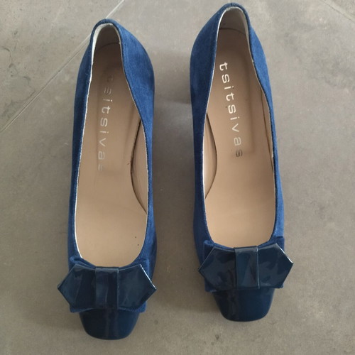 Tsitsivas leather pumps size 37 like new, blue