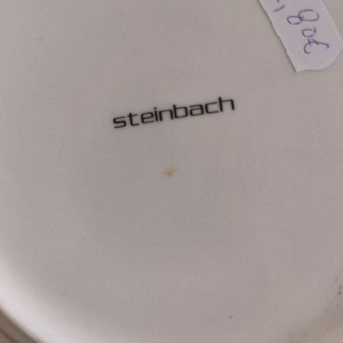 Steinbach set of 2 large soup and shallow serving plates like new