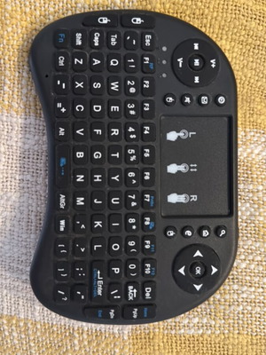 i-JMB WK-008 Mini Wireless Keyboard with Touchpad