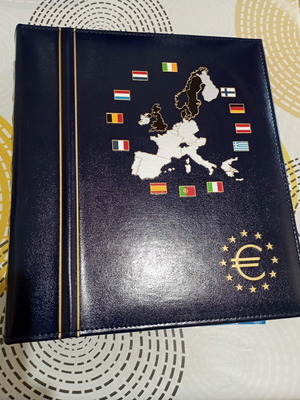 Complete Euro 2002 coin album with 12 countries, Brilliant Uncirculated