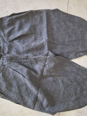 Asymmetric grey shorts