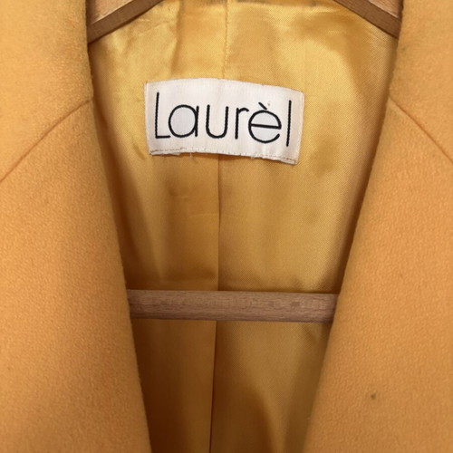 Laurel mustard jacket like new, size XXXL
