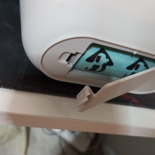Cat Litter Scoop 2-in-1 with Integrated Bin and Bags like new