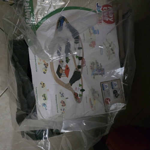 Playtive trains like new, pack with 2 tracks