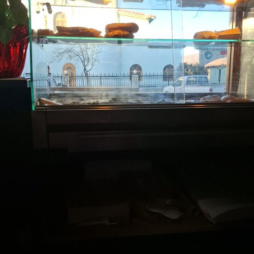Display case used in good condition
