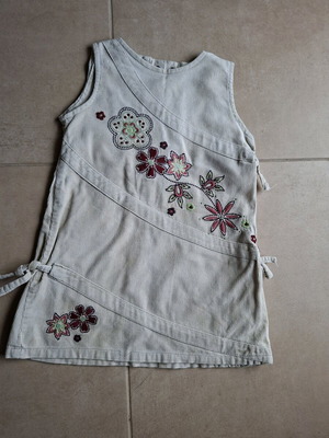 Corduroy baby dress like new, sleeveless embroidered design
