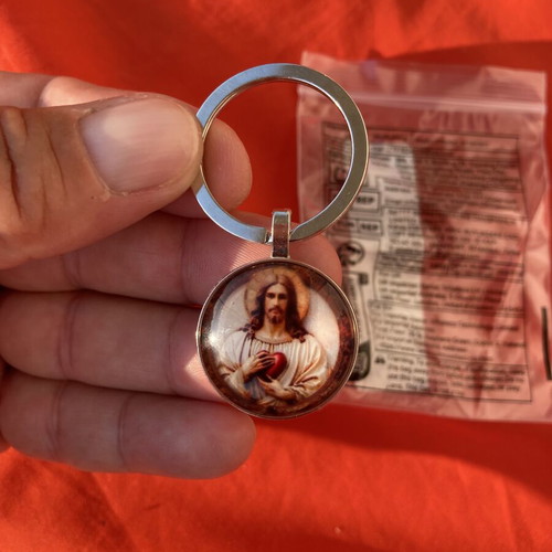 Jesus Christ keychain with Sacred Heart metal pendant new, multicolor