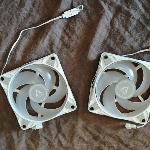Arctic P12 PWM PST 0dB Case Fan 120mm with ARGB Lighting, pack of 2, white