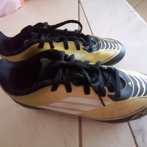 Messi football shoes with studs size 35 like new