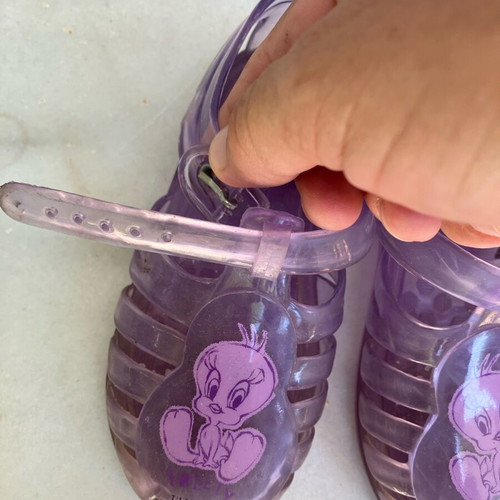 Children's transparent sandals with Tweety Bird character, size 22, new