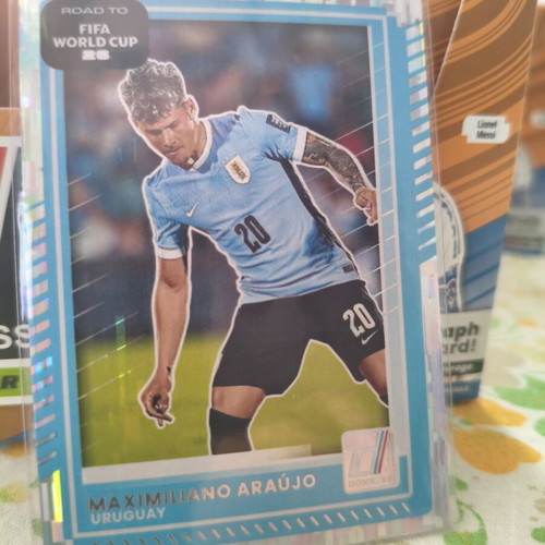 Maximiliano Araujo Silver Panini Road to FIFA World Cup Sticker New