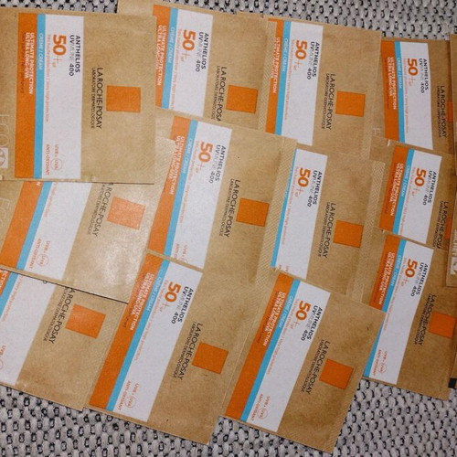 La Roche Posay sunscreen face 15x1.5 ml new