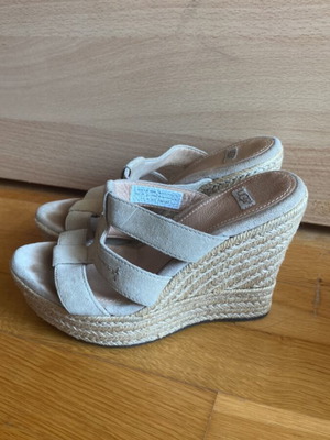Ugg Tawnie women's platform espadrille sandals, beige suede