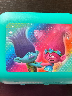 Tupperware medium Twin with Trolls new