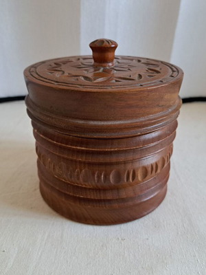 Cigarette box like new, retro wooden