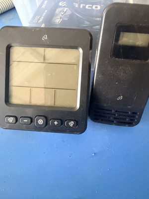 Psychism Thermometer with External Temperature Sensors like new