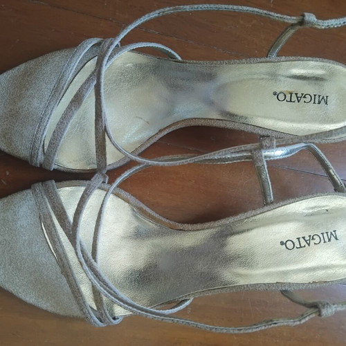 Migato suede sandals low heel new, beige and gold