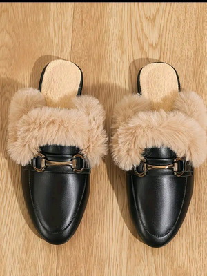 Backless loafers with black fur new