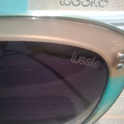 Lussile women's sunglasses like new with case, multicolor