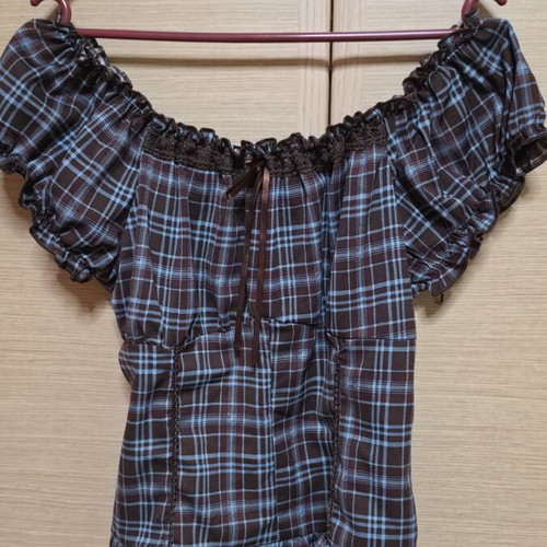 Off the shoulder checkered blouse, Shein